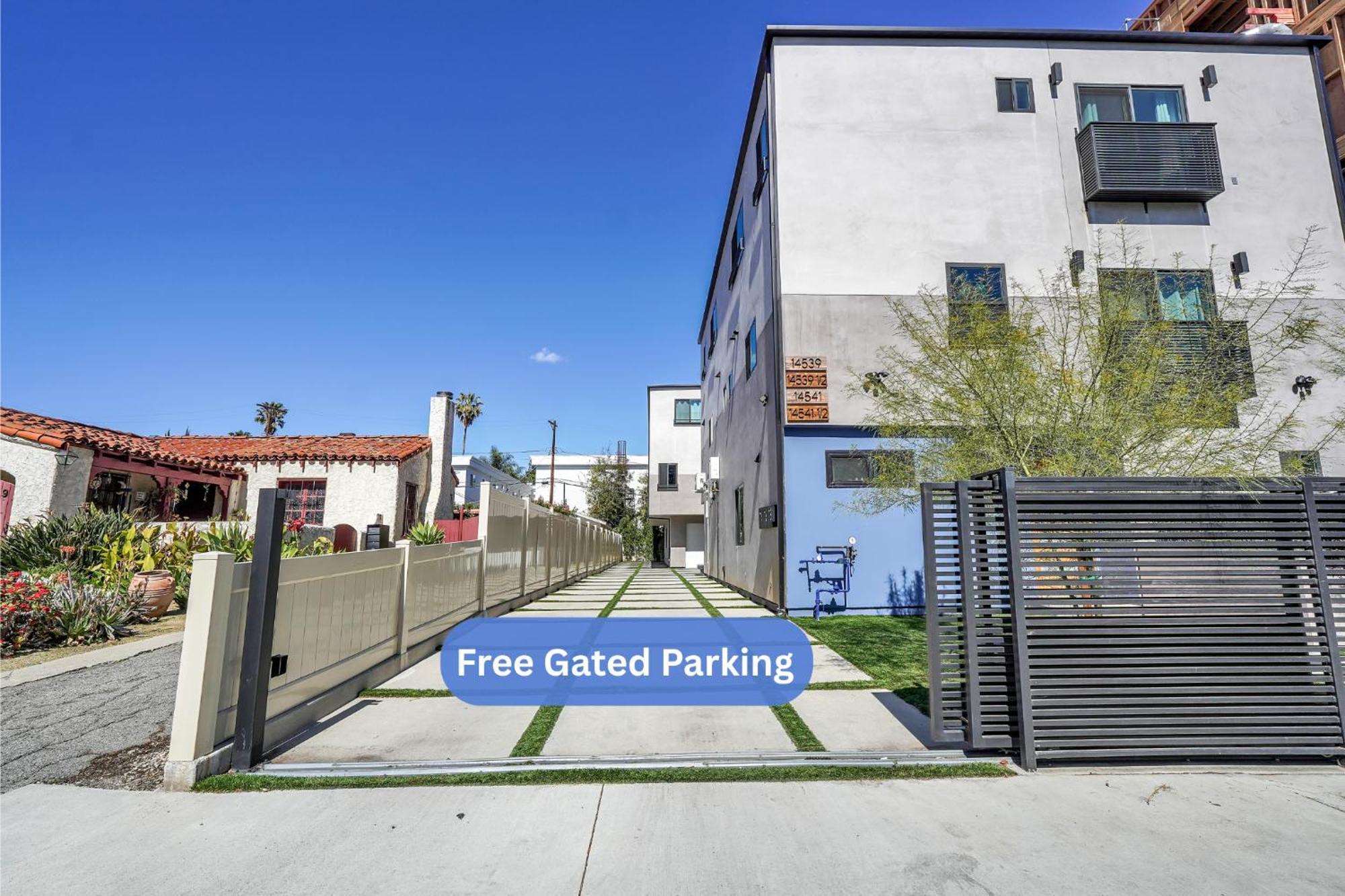 Luxurious Townhome W/3 Master Suites Gated Parking Los Angeles Exteriör bild