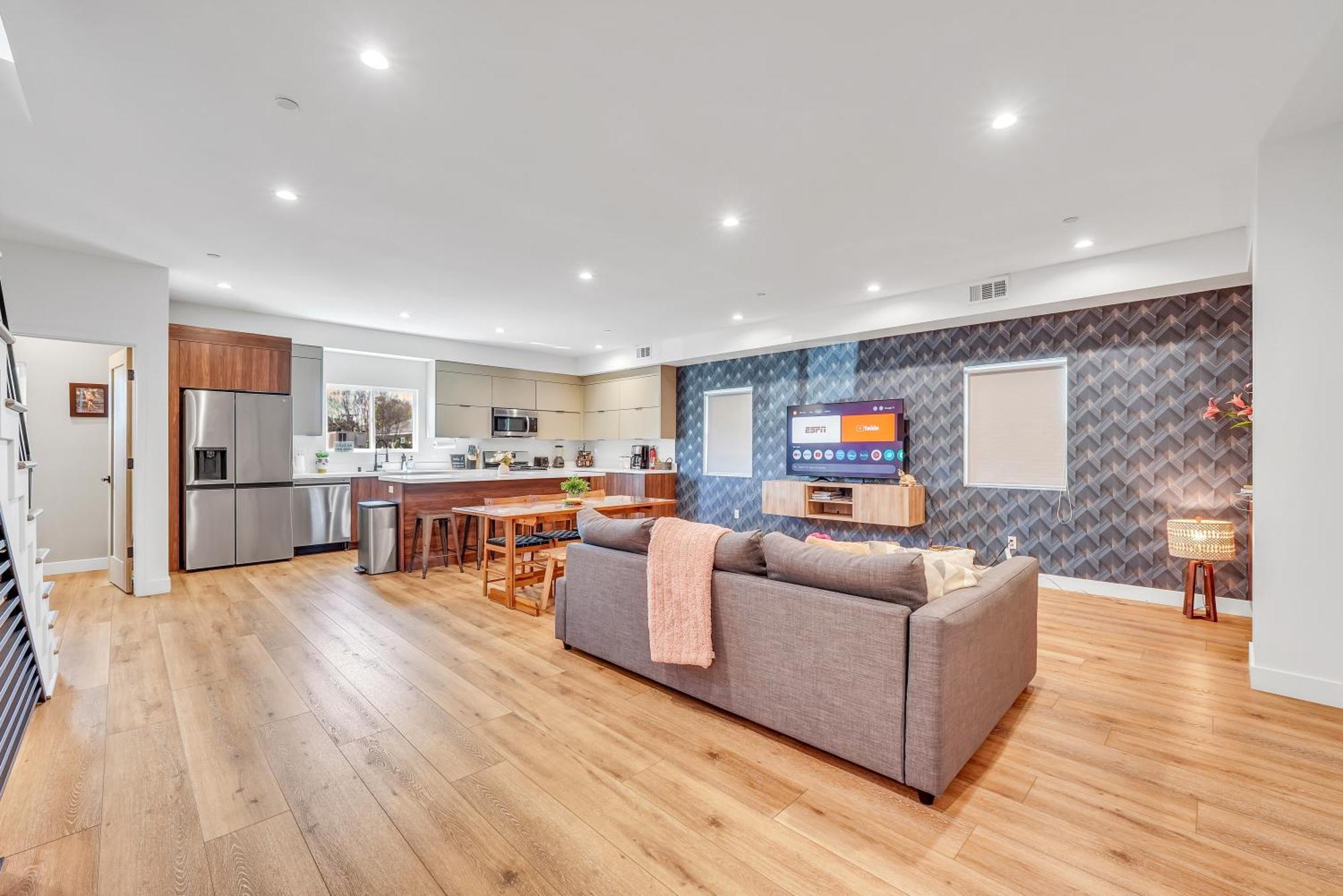 Luxurious Townhome W/3 Master Suites Gated Parking Los Angeles Exteriör bild