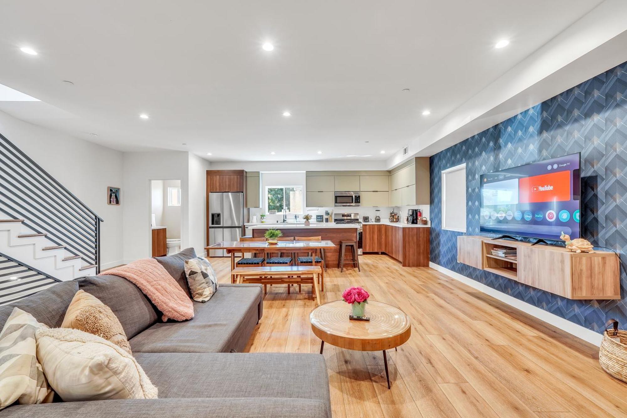 Luxurious Townhome W/3 Master Suites Gated Parking Los Angeles Exteriör bild